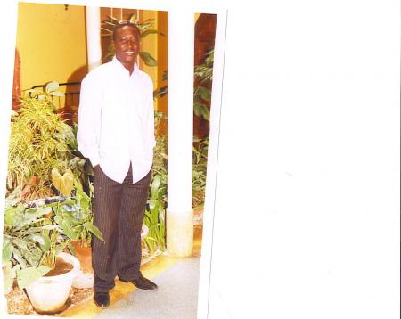 lui c sylla un ami disons ou une amie d tt fa�on il � un ..........................................